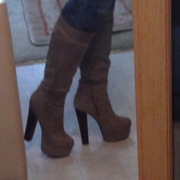 Suede 5" high heel boots:)