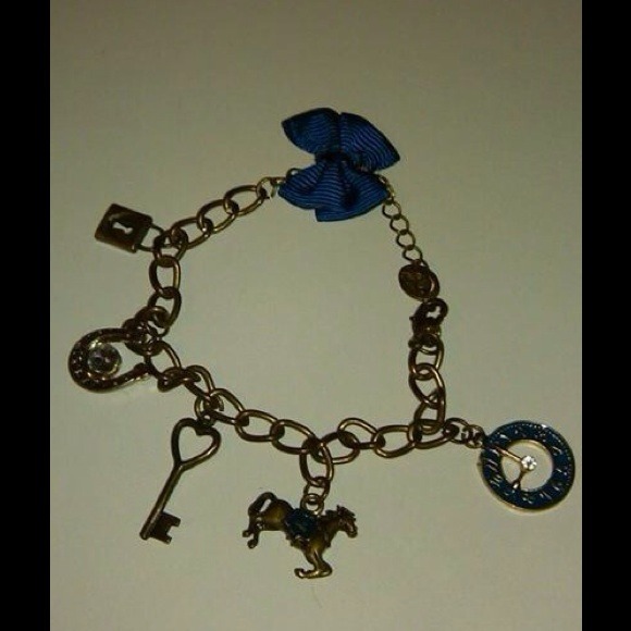 Jewelry - Lucky Charm Bracelet!