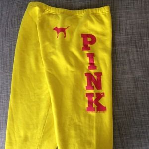 ❌Sold❌ Victoria Secret PINK Capri sweatpants