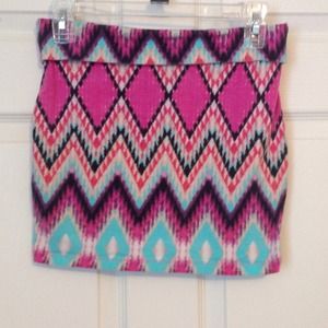 🌀HP Casual Friday!🌀 Charlotte Russe Aztec skirt