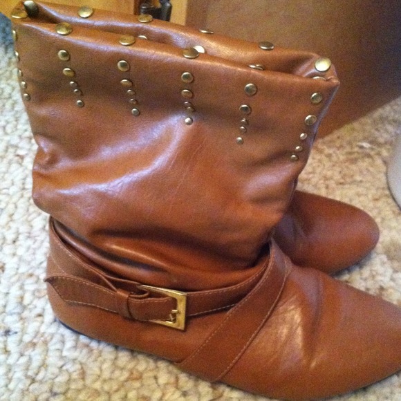 tan ankle boots