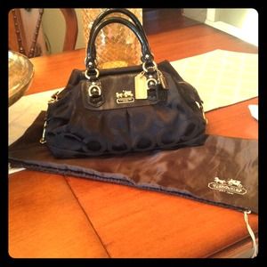 REDUCED ❗️Authentic Black Signature Coach Satchel