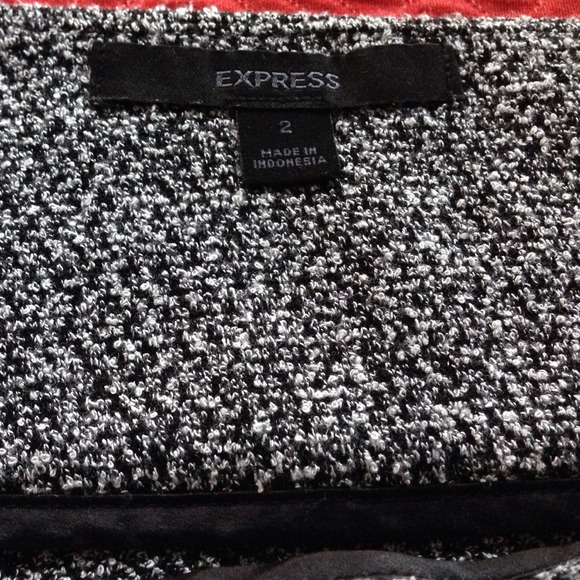 Express black and white knit skirt sold in bundle - Picture 2 of 2