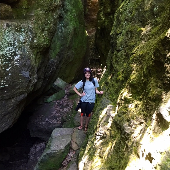 Welcome to my closet! - Picture 6 of 6