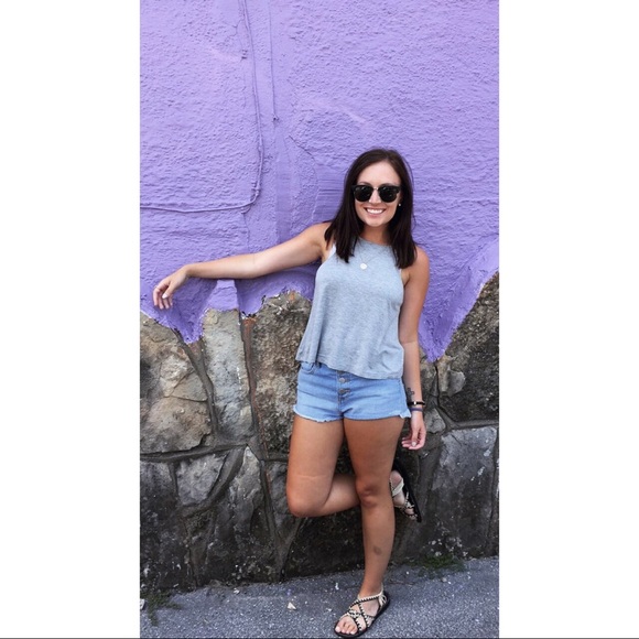 Welcome to my closet! - Picture 4 of 6