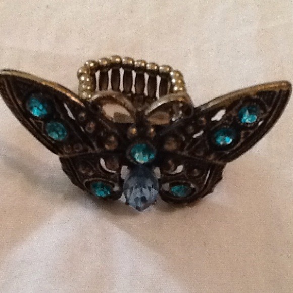 Adjustable butterfly ring - Picture 3 of 3