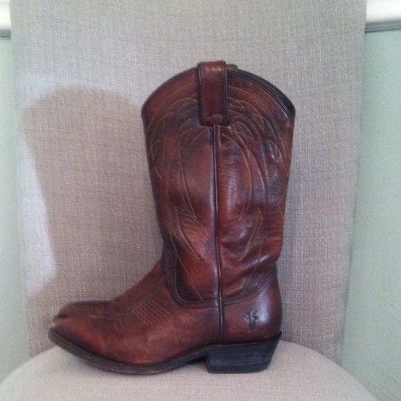 Frye *sold on ebay*