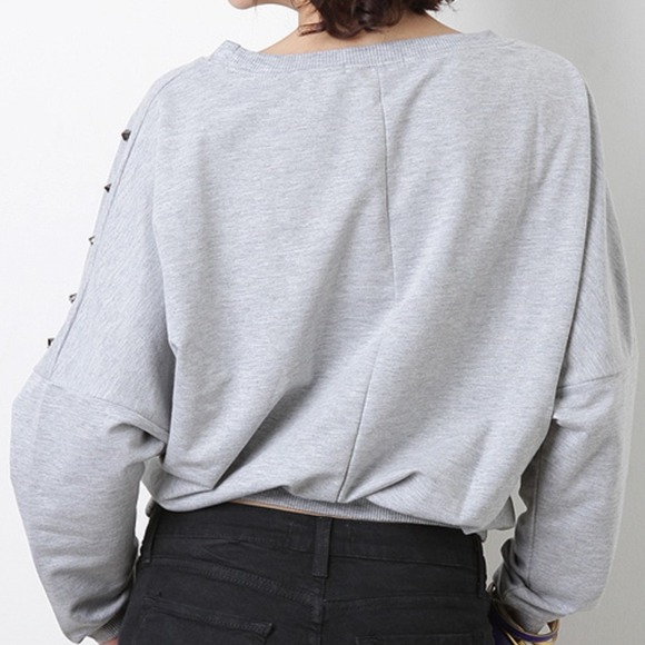 🎀SOLD OUT🎀Studded Tiger Sweater Top - Picture 3 of 4