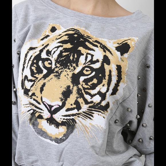🎀SOLD OUT🎀Studded Tiger Sweater Top - Picture 4 of 4