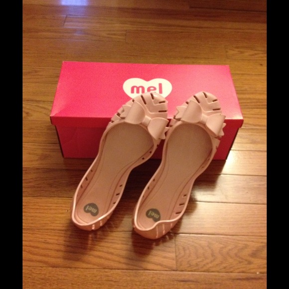 *SOLD* Mel by Melissa flats