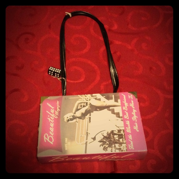 Pin-up Cigar-style purse