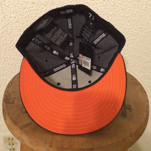 Sold out - Picture 2 of 4