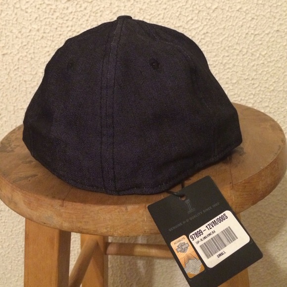 Sold out - Picture 3 of 4