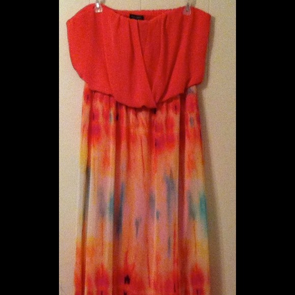 Strapless maxi dress