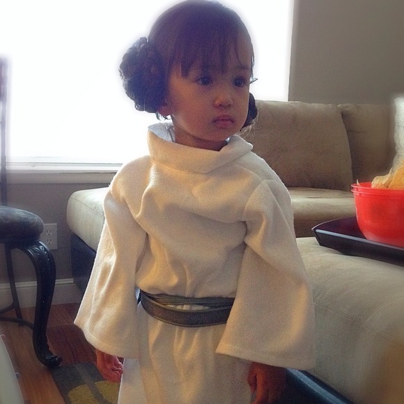 Princess Leia ๐ - Picture 2 of 4