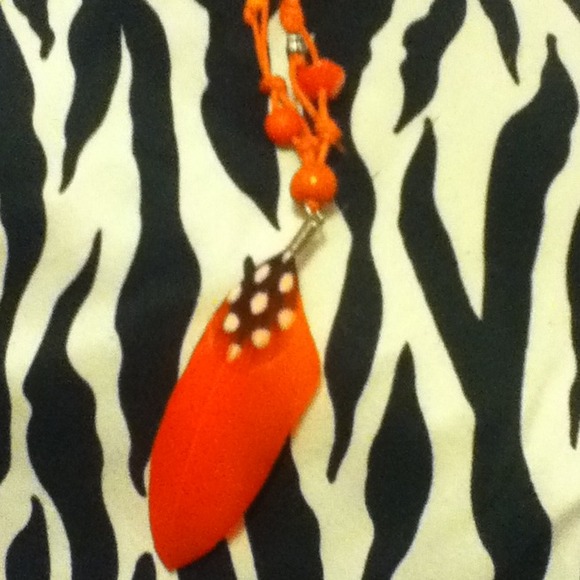 Necklace and earrings - Picture 3 of 3