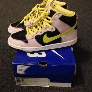 Nike SB (Miss Piggy)