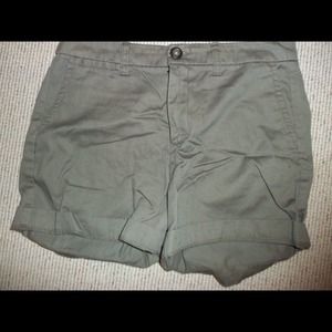 Bermuda Olive Shorts!