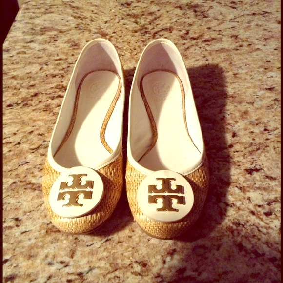 Tory Burch Shoes - Tory burch white flats