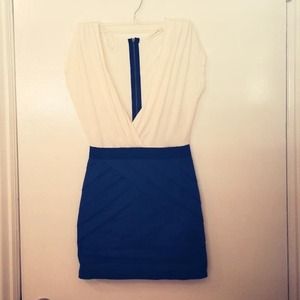❌Not available ❌New 2-Ton V-neck dress ! 😛