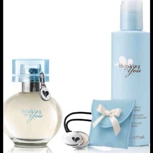 Mary Kay Thinking of you gift set with pendant