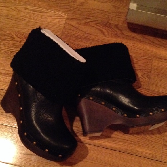 Ugg ankle boots Stud detail!!!! Never Worn.