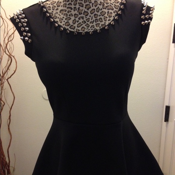 ❌SOLD❌Studded sexy black peplum top❌