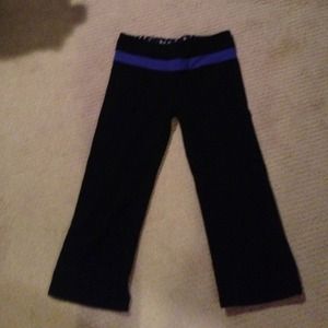 Lululemon groove crop size 4