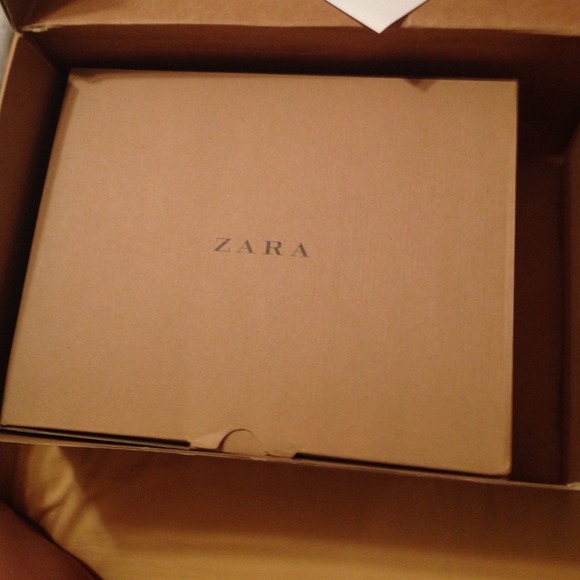 Zara leather ankle bootie