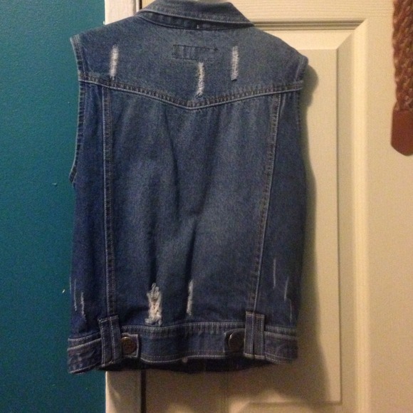 Jean Vest - Picture 2 of 2