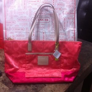 ⛔️⛔️⛔️SOLD⛔️⛔️⛔️Coach 💯% authentic handbag