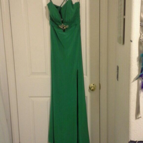 *♡REDUCED♡*Emerald green prom dress