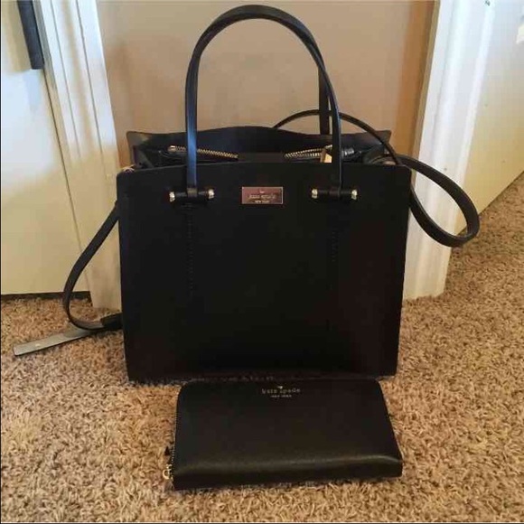 KATE SPADE BLACK WALLET ONLY