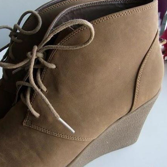 ❌SOLD❌ Wedged Oxford - Picture 2 of 3