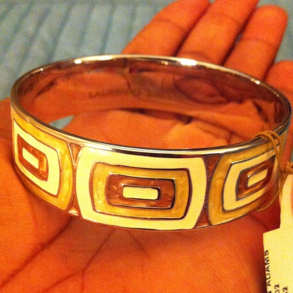 Bangle - Picture 2 of 3