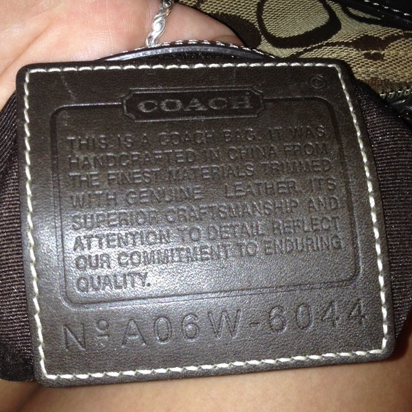 Authentic small coach bag. REDUCED BUNDLED - Picture 2 of 3