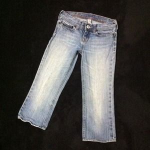 SOLD Girls Abercrombie crop pants -