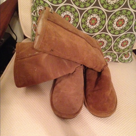 Bearpaw tall chestnut "emma" boots