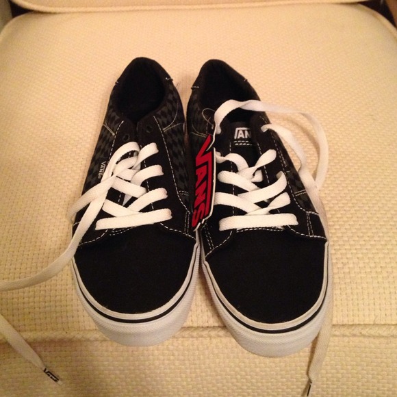 NWT vans sneakers