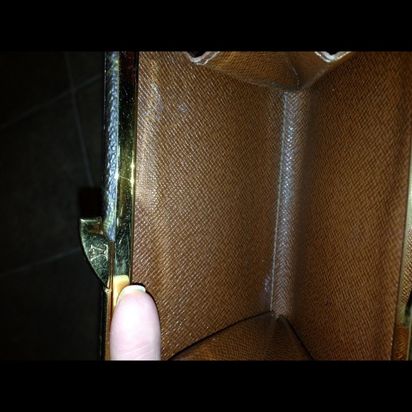 NOT AVAILABLE TRADED WITH @hezzhezz Louis Vuitton - Picture 4 of 4