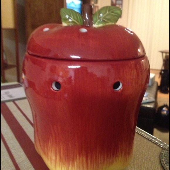 Scentsy BIG APPLE warmer