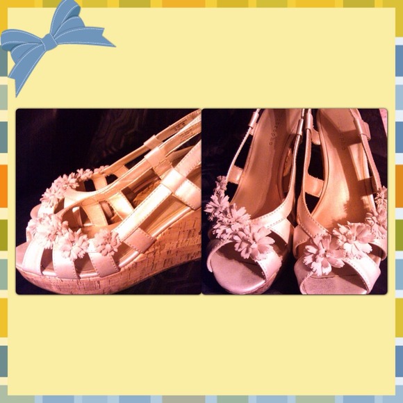 Off White Wedges