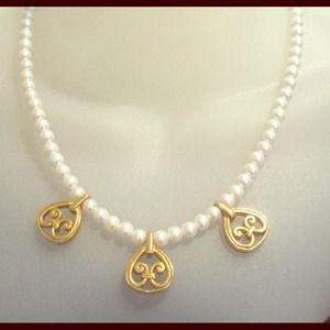 Majorca pearl and gold charm necklace