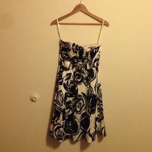 White House/ Black Market Dress