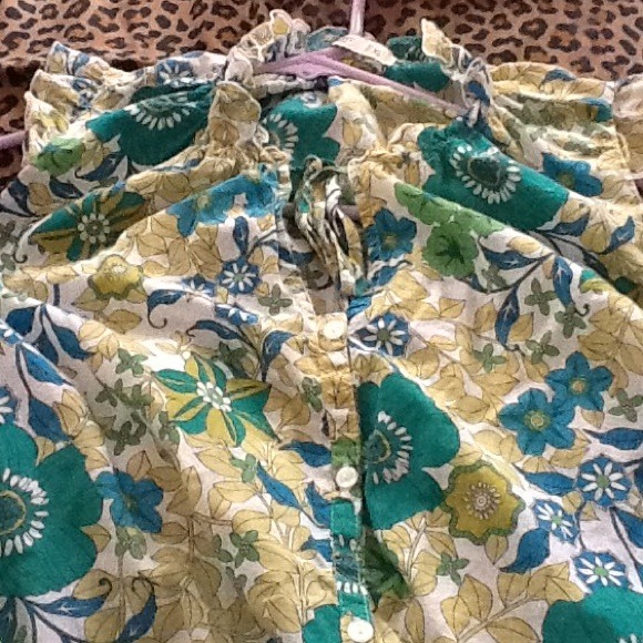 (Bundled)Beautiful green sleeveless top
