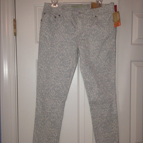 🌸 Cheetah skinny jeans
