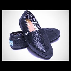Black sparkly toms🎊🎉🎊🎉🎉🎉HOST PICK s