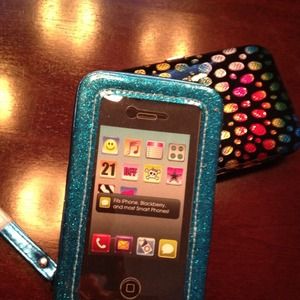 Wrist wallet clutch- phone iPhone Use in case!