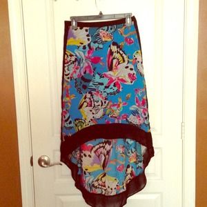 Fun and colorful skirt ~ a must see!!!