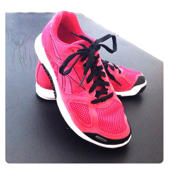 Reebok Women's Nano 2.0 size 7 in Geranium Pink